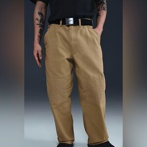 Nike Men's carpenter Khaki Chinos size 30/medium